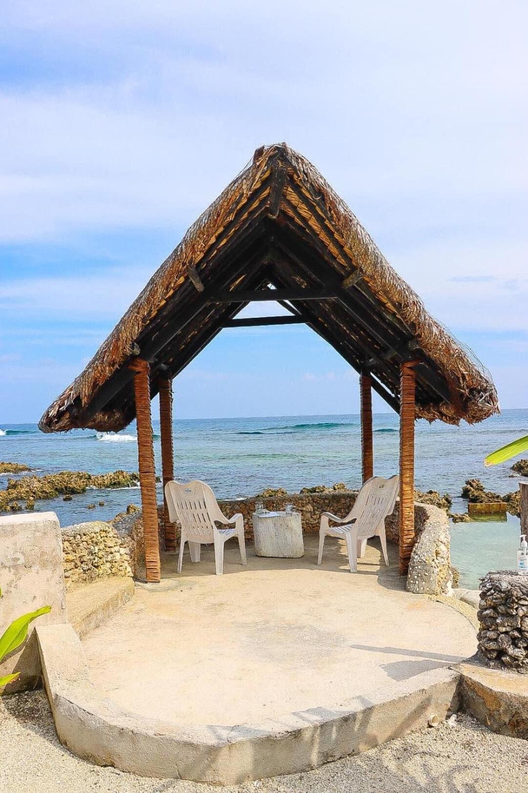 Bed and Breakfast Banana Bay Beach Club Этон Экстерьер фото