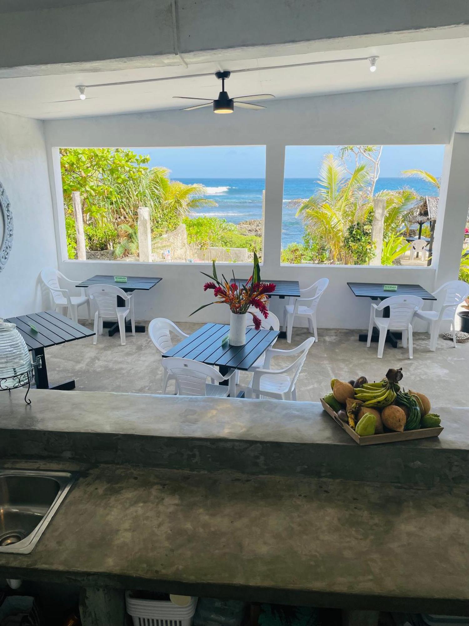 Bed and Breakfast Banana Bay Beach Club Этон Экстерьер фото